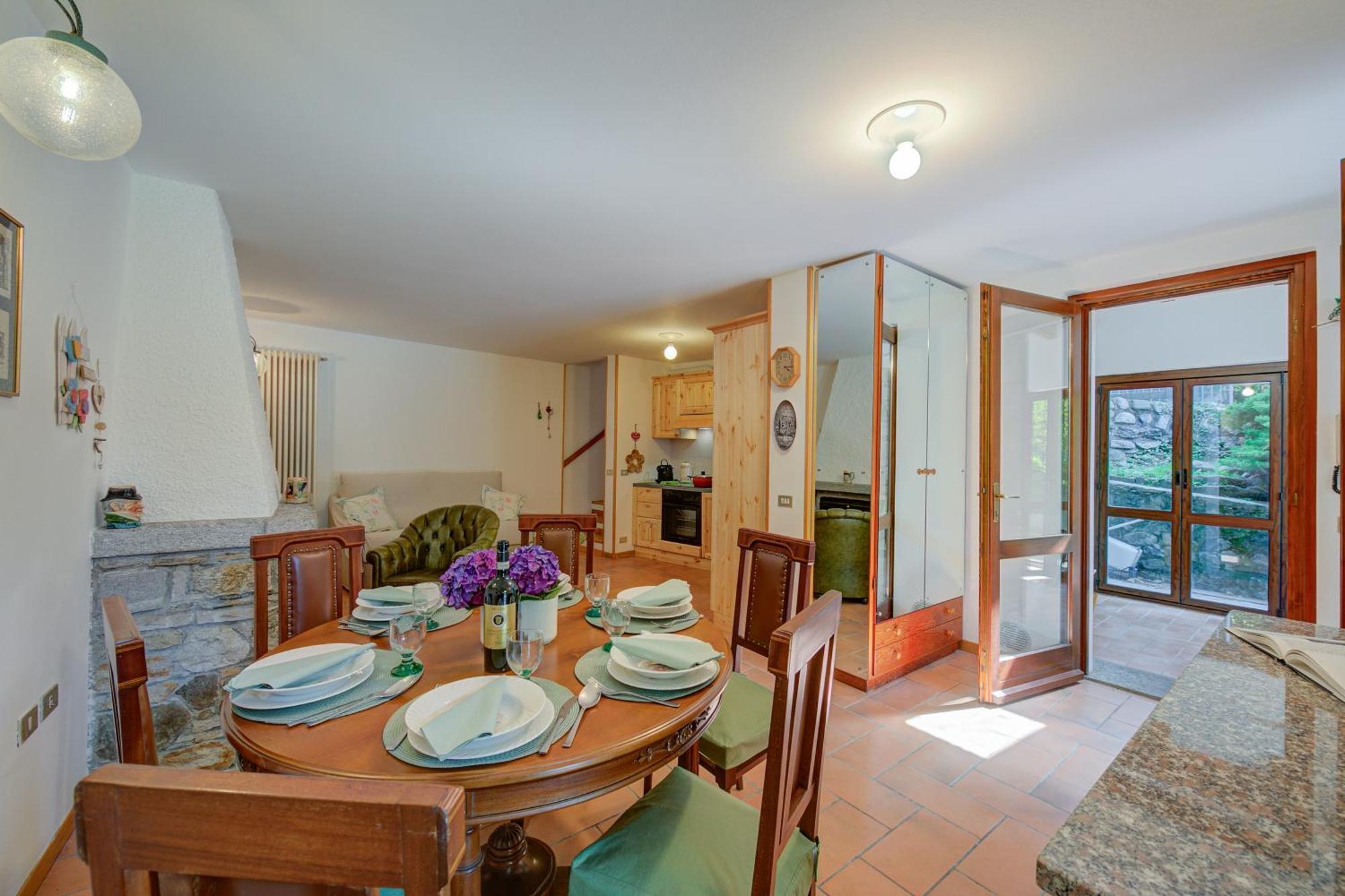 Villa Il Castagno Few Min From Beach - Happy Rentals Castelveccana Dış mekan fotoğraf