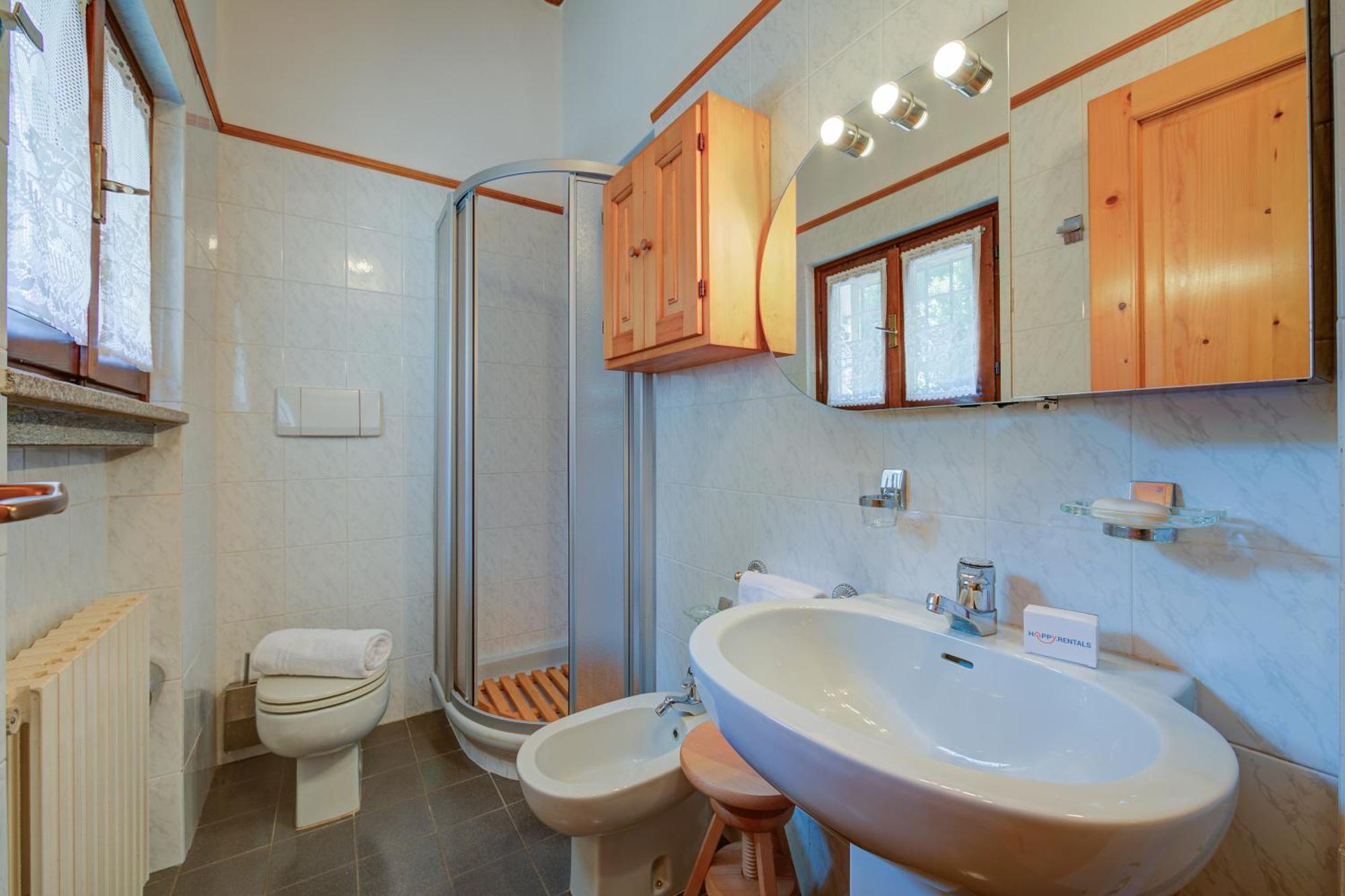 Villa Il Castagno Few Min From Beach - Happy Rentals Castelveccana Dış mekan fotoğraf