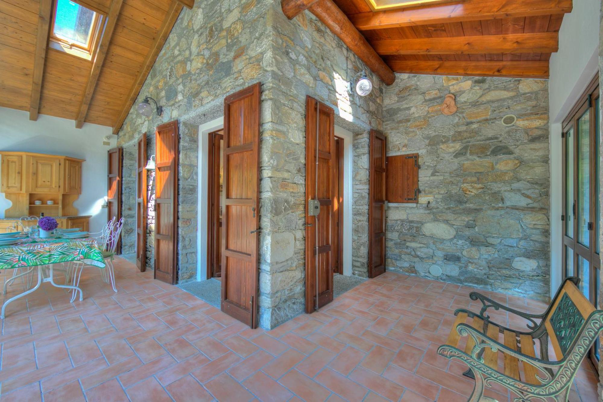 Villa Il Castagno Few Min From Beach - Happy Rentals Castelveccana Dış mekan fotoğraf